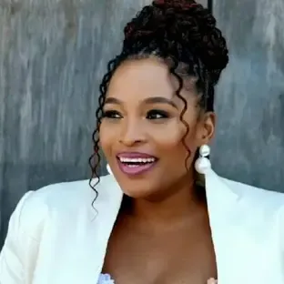 Ayanda Borotho